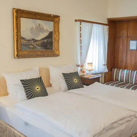 Hotel Gaestehaus Englischer Garten Monaco di Baviera