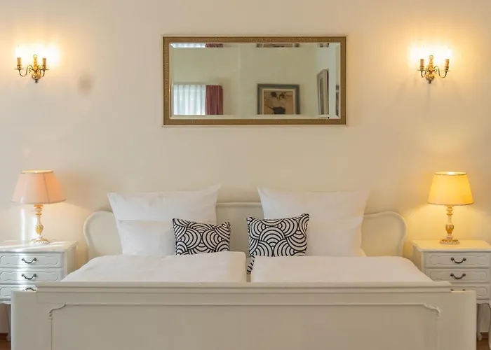 Gaestehaus Englischer Garten * Monaco di Baviera