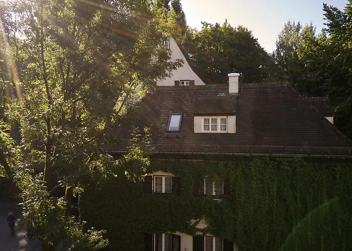 Gaestehaus Englischer Garten Hotel *