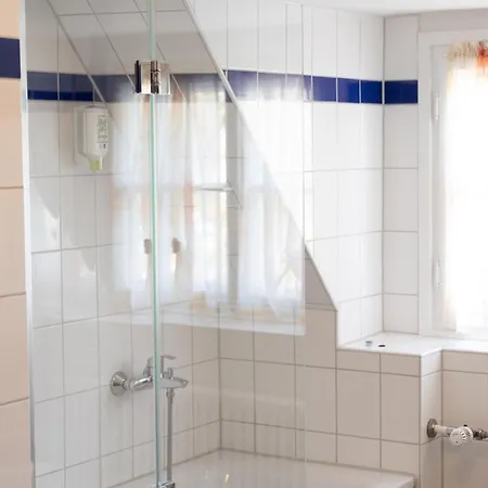 Gaestehaus Englischer Garten 酒店 *