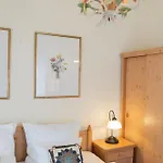 فندق Gaestehaus Englischer Garten *