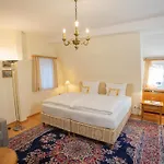Gaestehaus Englischer Garten München